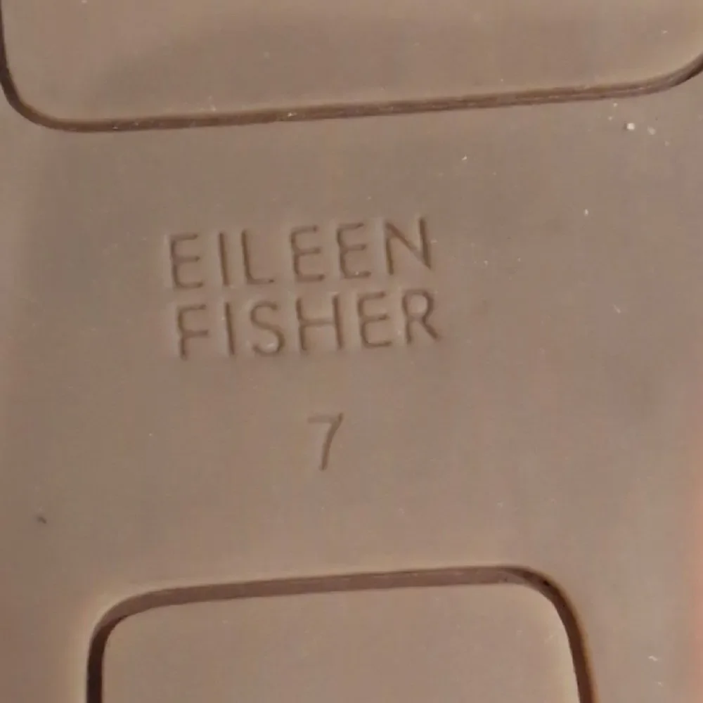 Eileen Fisher Lee 2 Perforated Tumbled Nubuck Leather Espadrille Flats in Chili